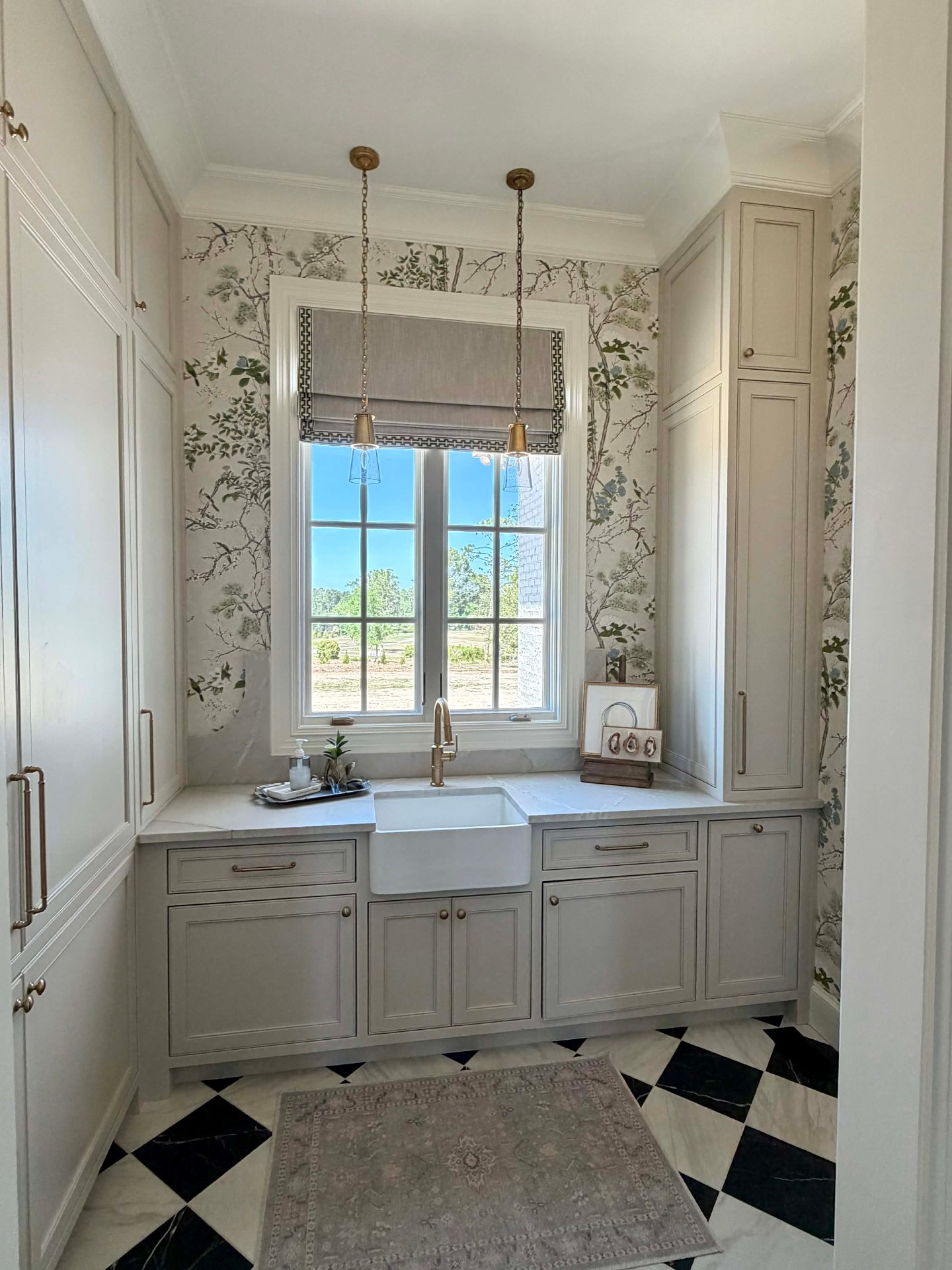 Scullery with chinoiserie wallpaper